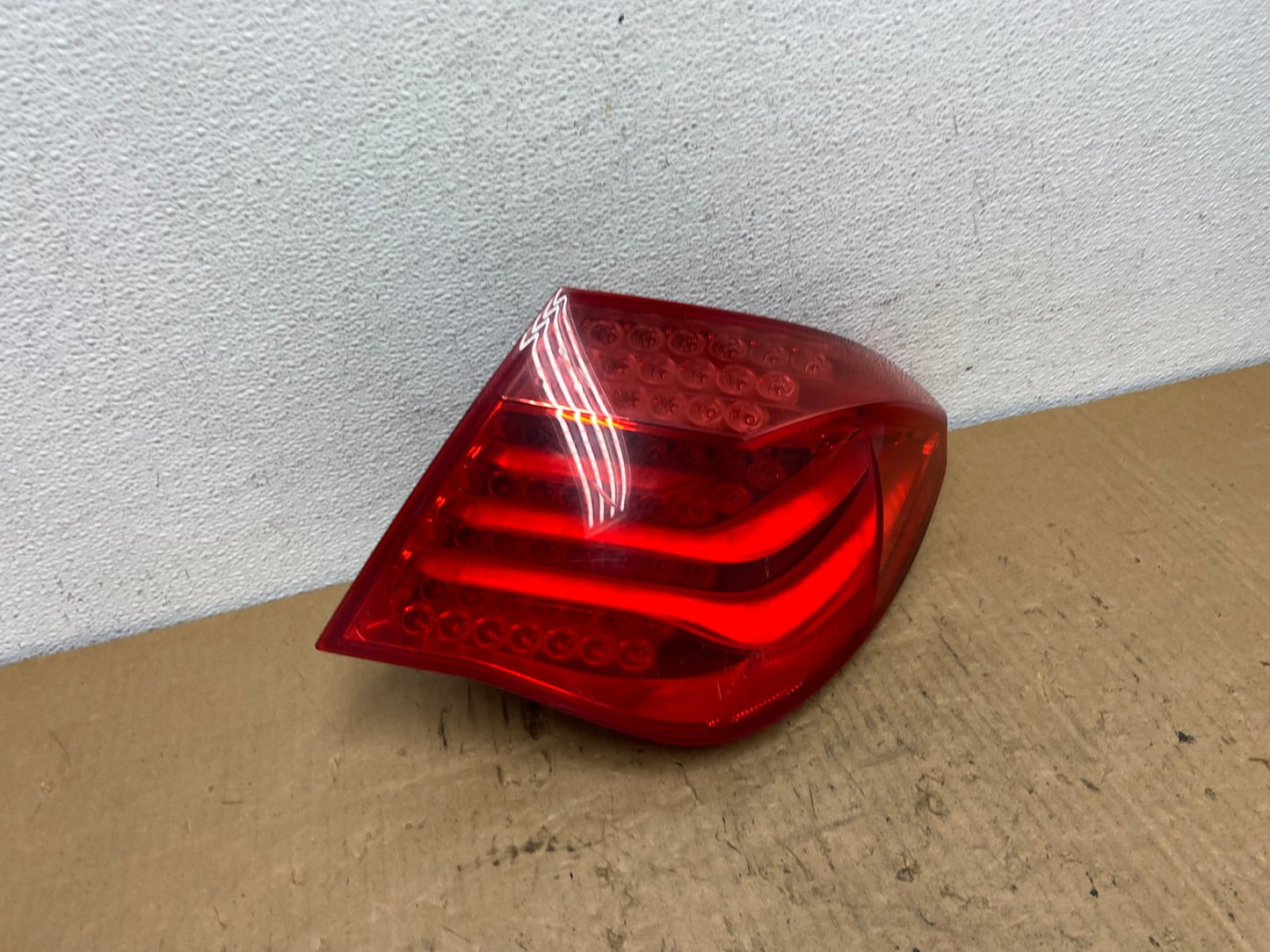 2009 to 2012 Bmw 7-Series F01 F02 750i Right Passenger Tail Light AC8205 LK2