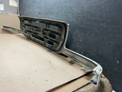 2001 to 2008 Mazda B2300 B4000 Front Upper Grill Grille OEM Z8412 DG8