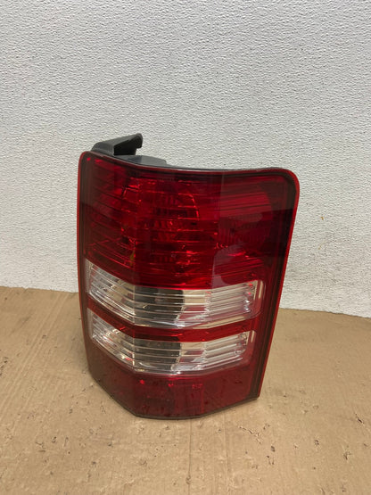 2008 to 2012 Jeep Liberty Right Passenger RH Side Tail Light AE9293 LK0