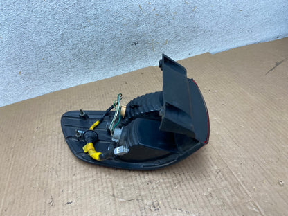 2001 2002 2003 Toyota Sienna Left Driver Lh Side Tail Light AI6596 LK5