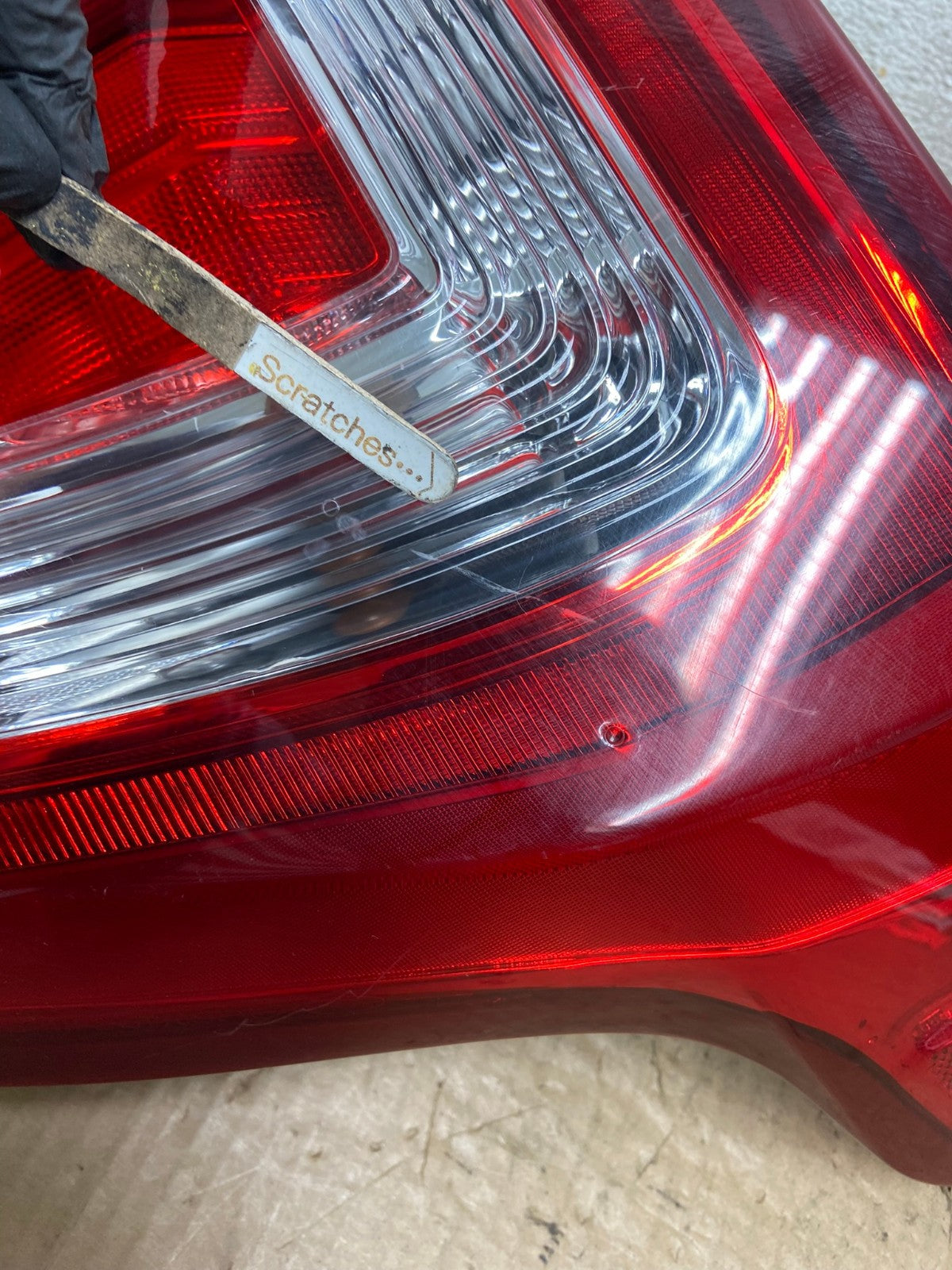 2016 -2019 Ford Explorer Right Passenger Side Rh Tail light AI8267 LK3