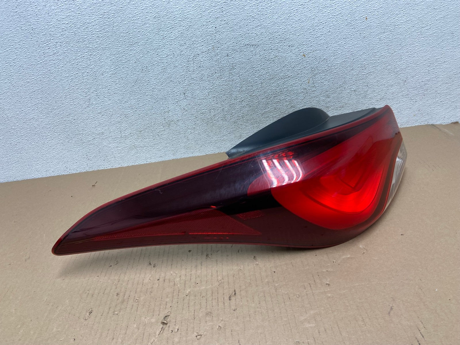 2014 2015 2016 Hyundai Elantra Sedan Left Driver LH Tail Light AE7253 LK2