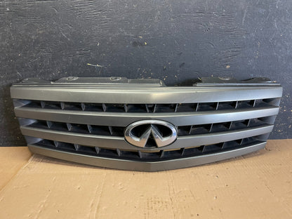 2003 to 2004 Infiniti M45 Front Grille Grill AA88960