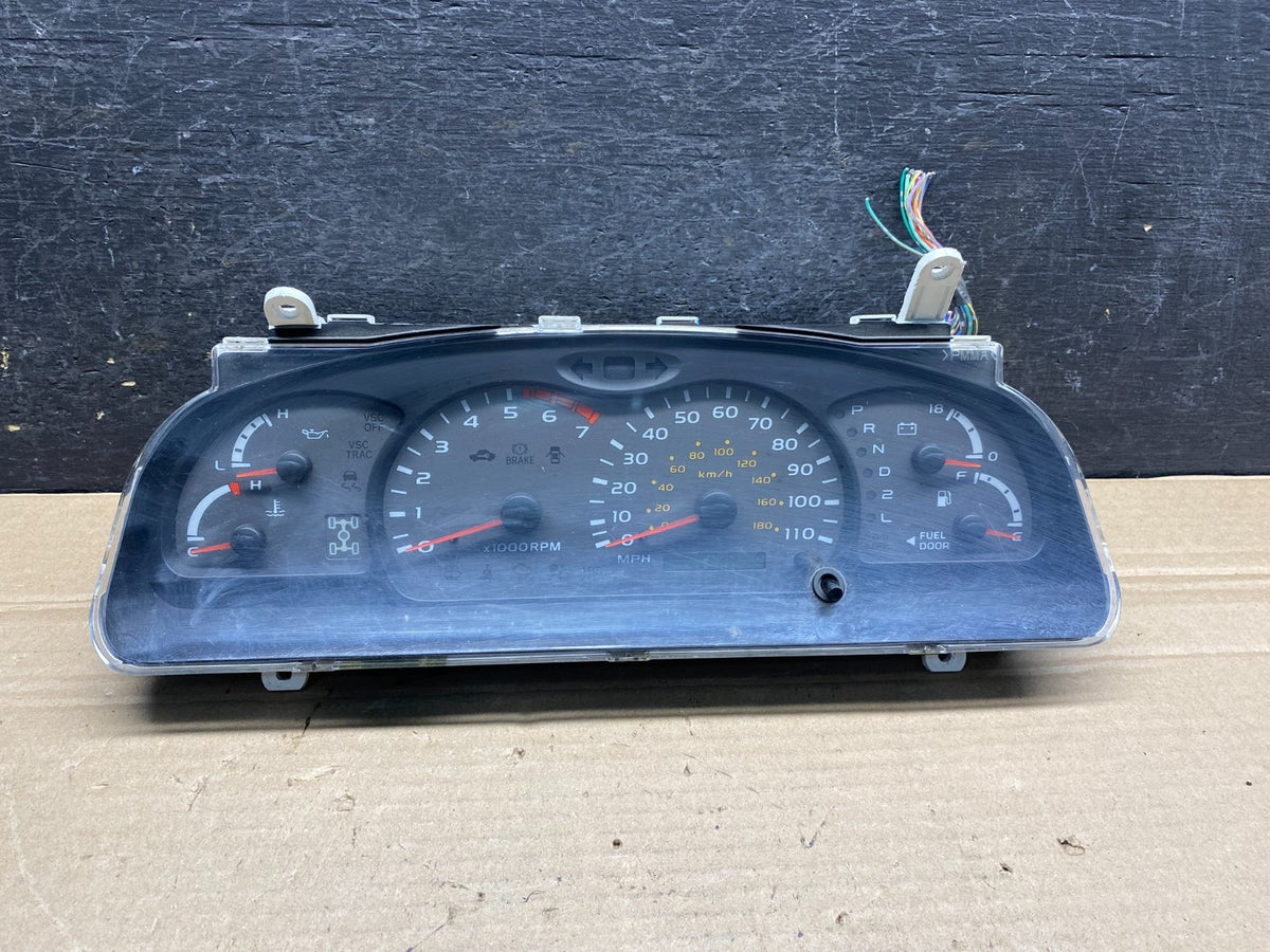 2001 to 2004 Toyota Sequoia Speedometer Insrument Gauge Cluster AH7535 DG0