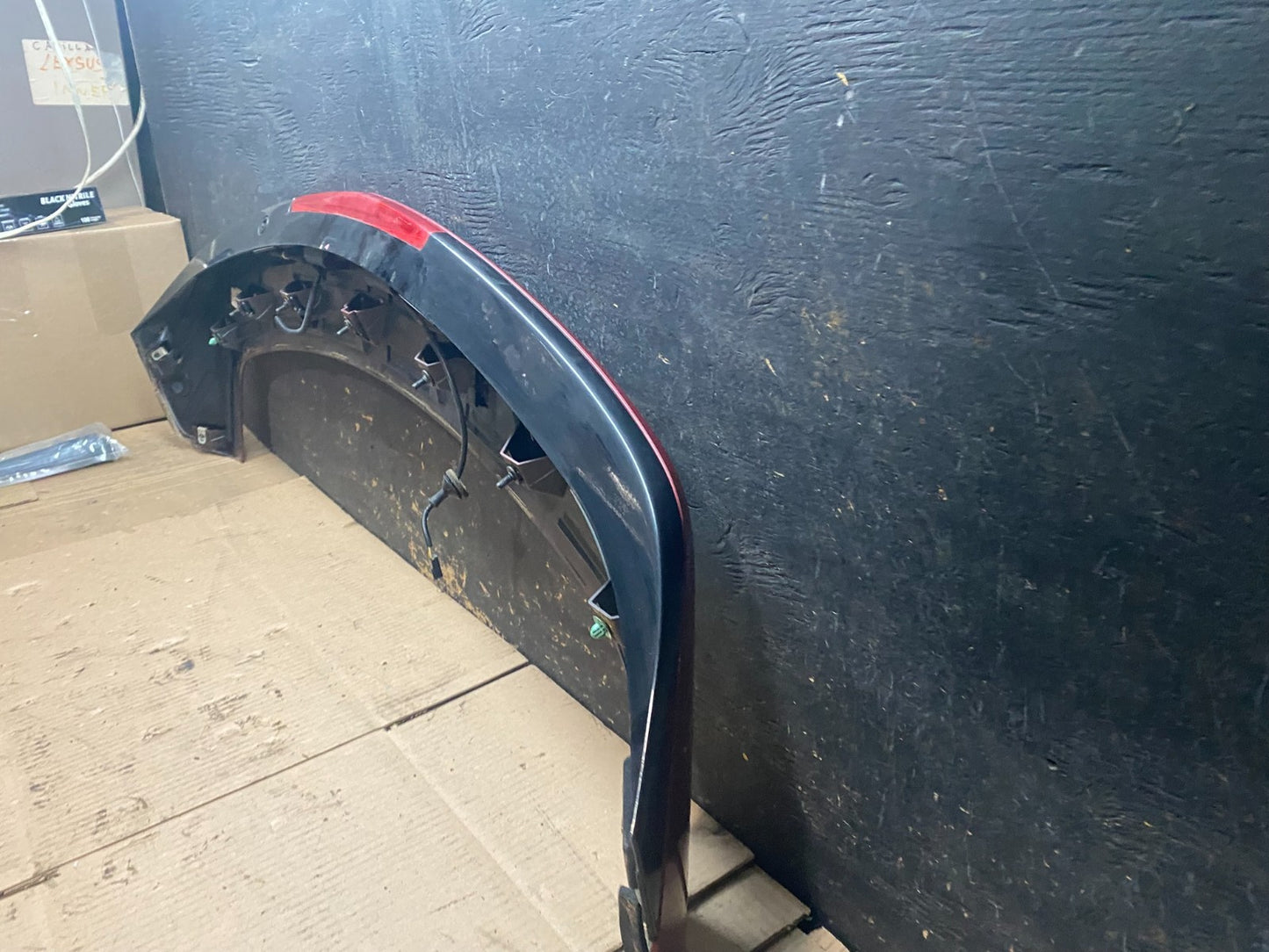 2010-2016 Cadillac Srx Upper Rear Spoiler Wing Brake Light Oem W2591 DG10