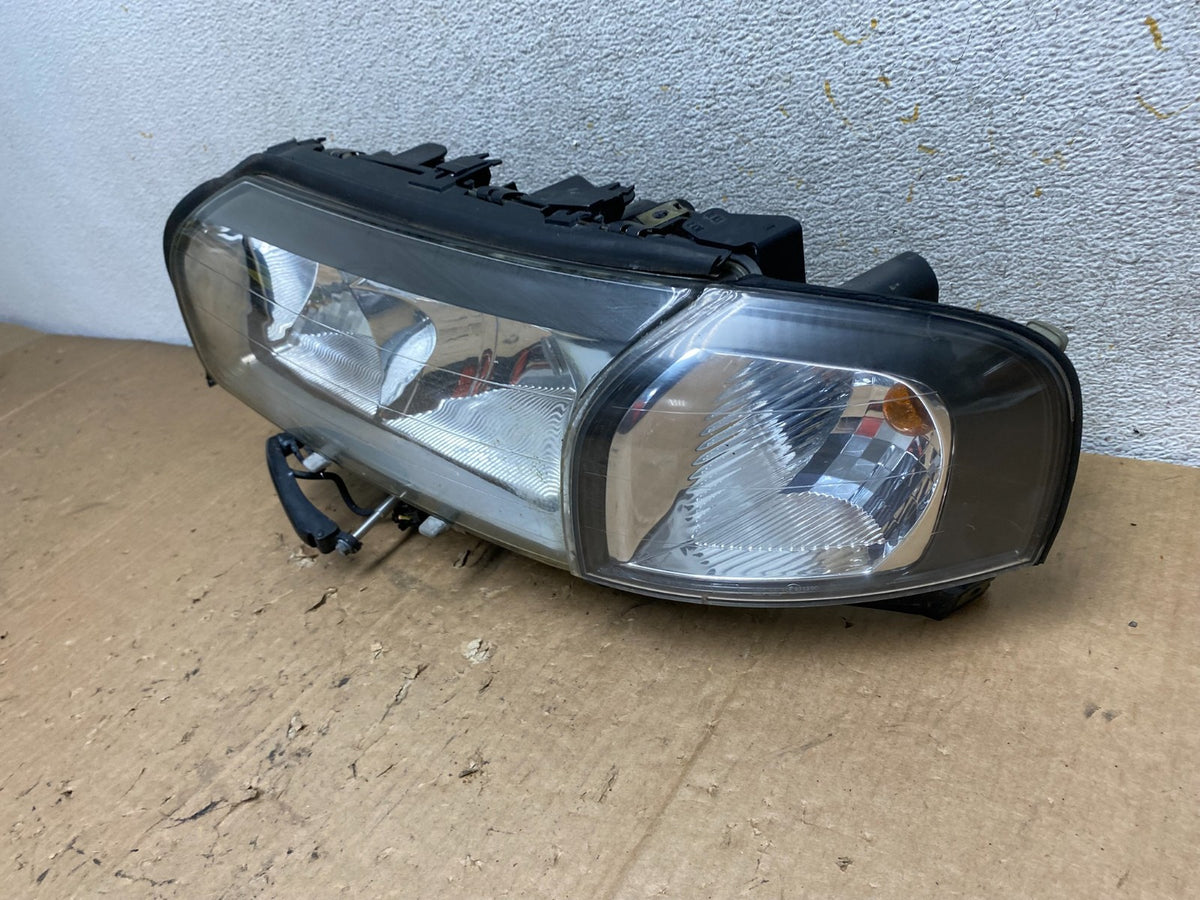 2004 2005 2006 Volvo S80 Left Driver LH Side Halogen Headlight AI9146 DW1