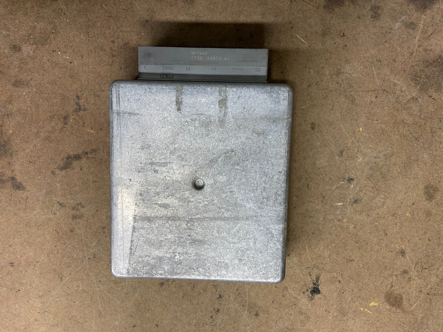 2000 Ford F-150 F 4.2L Engine Control Computer Module YC2F-12A650-FC M9180 DG1
