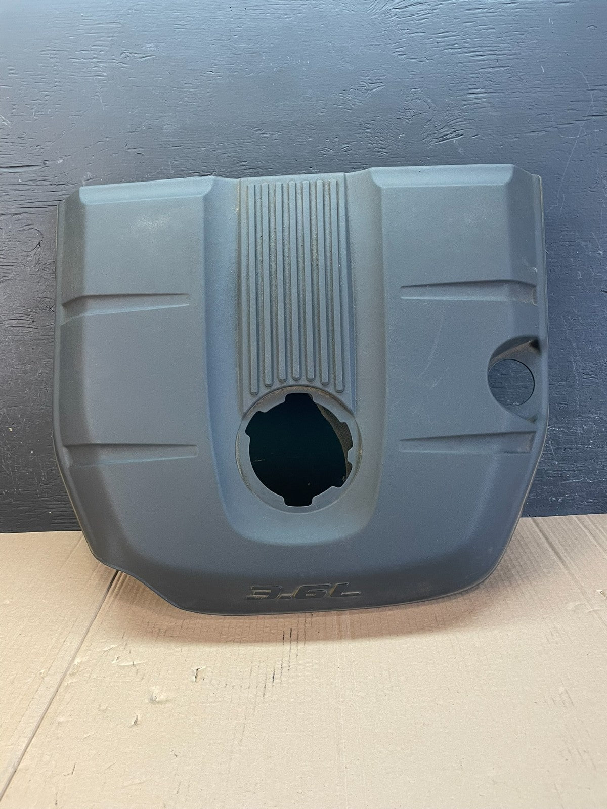 2011 - 2015 Jeep grand Cherokee 3.6L Engine Motor Cover AD8616 DG0