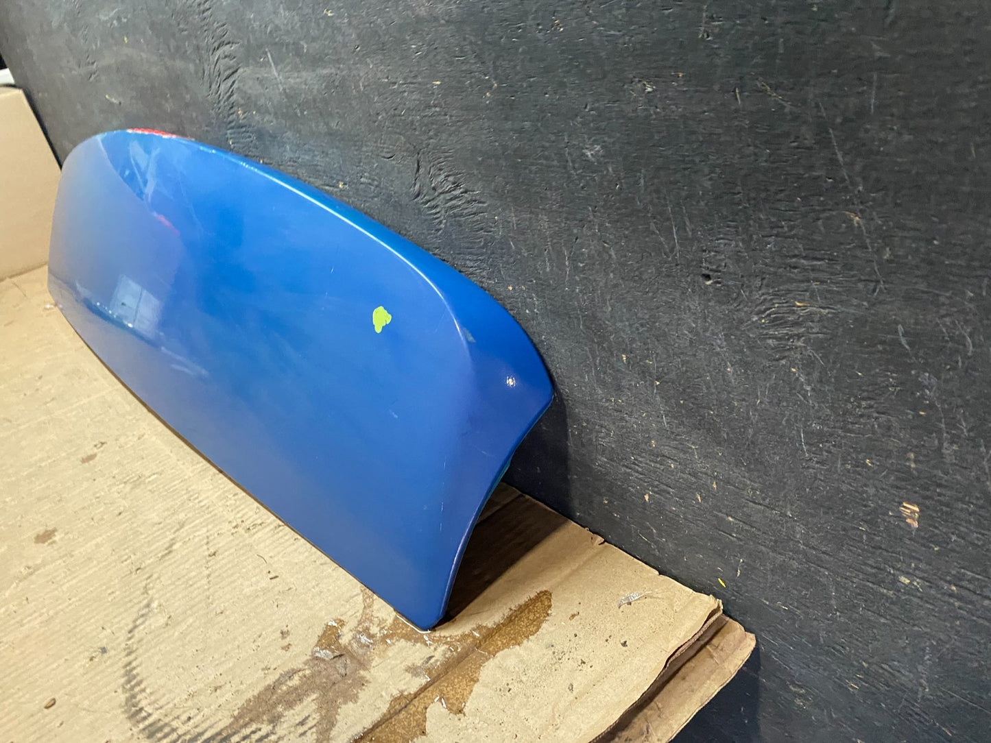 2011 to 2019 Dodge Grand Caravan Rear Upper Wing Spoiler W/Brake Light u6469 DG1