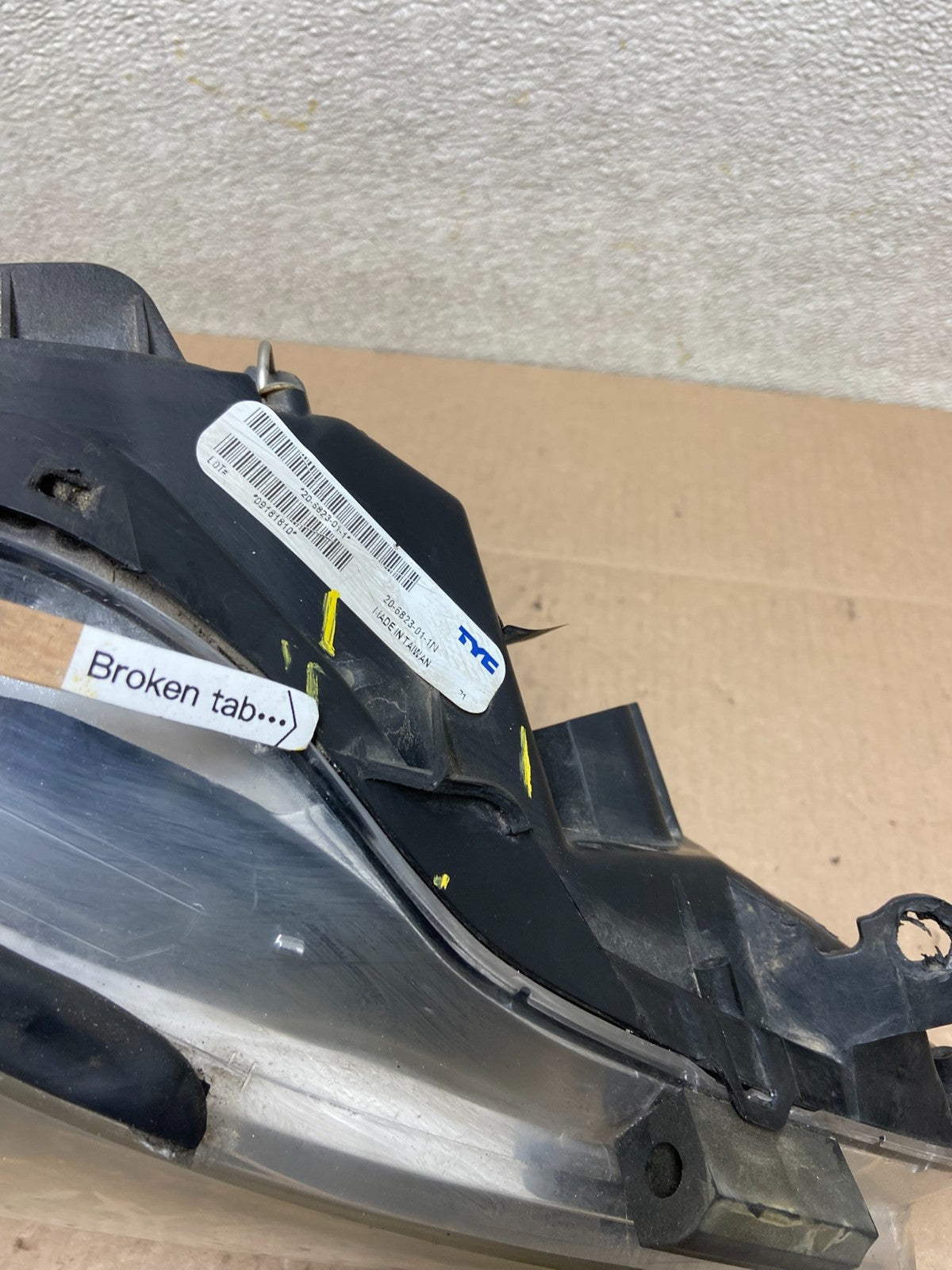 2006 - 2010 Lexus IS250 Right Passenger RH Side Xenon Headlight TYC Z4012 DW6