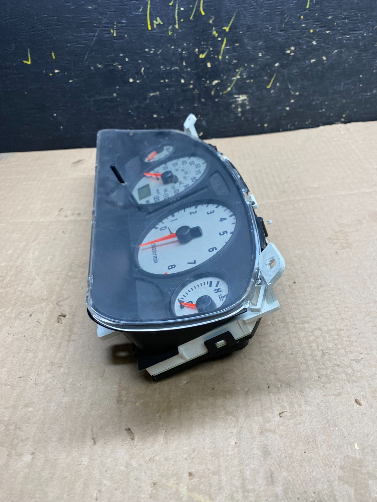 2001 to 2003 Nissan Pathfinder Speedometer Cluster Gauge OEM Y9977 PS3