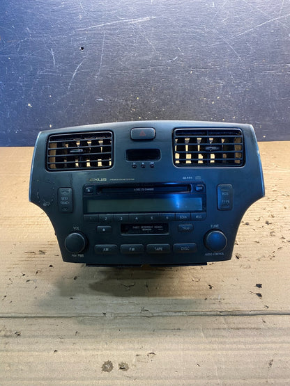 2004 to 2006 Lexus ES330 Es300 Radio Receiver Tape CD Air Vent AA3400 DG0