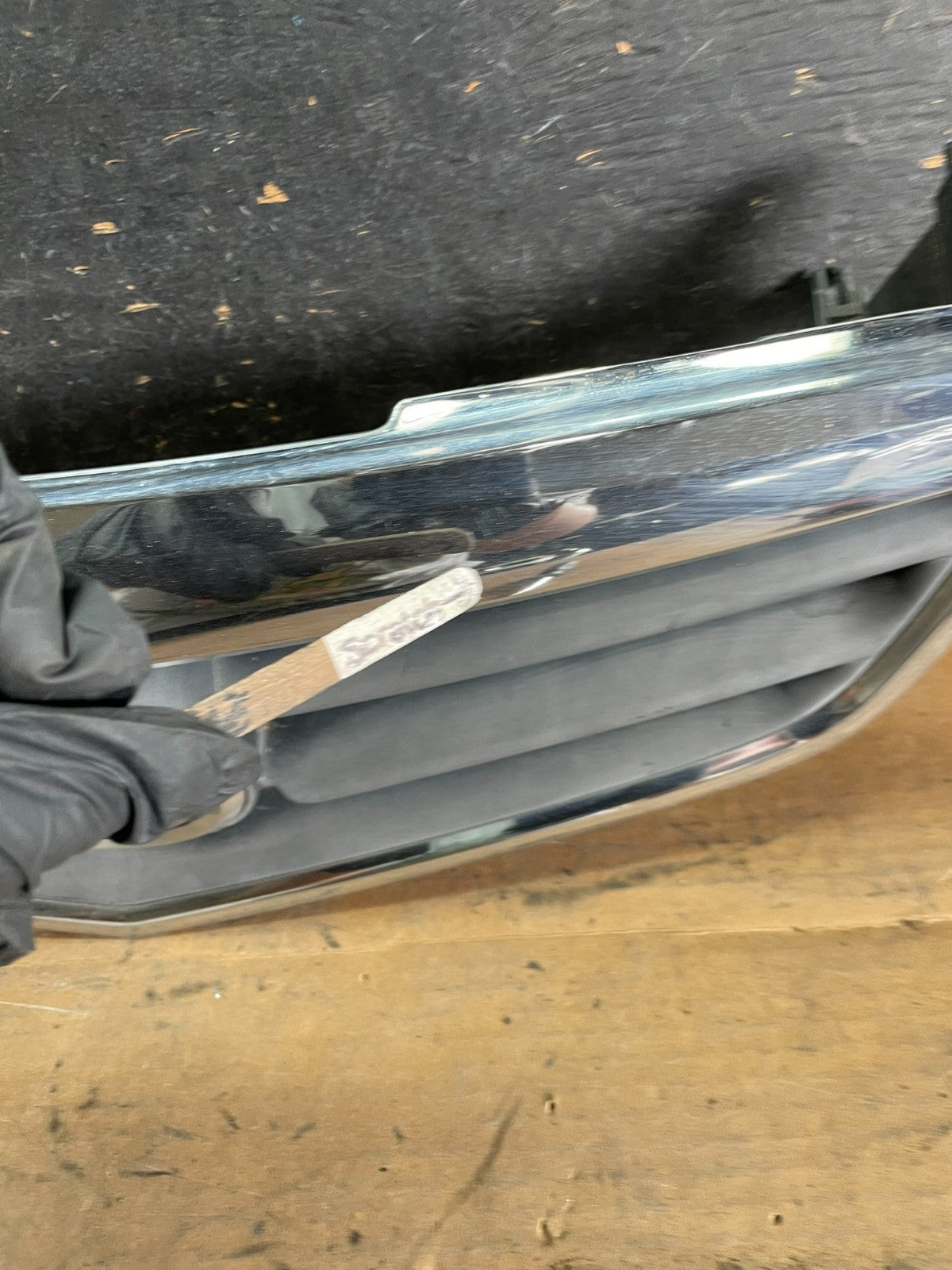 1999 Mazda 626 Front Upper Grill Grille Oem R0079 DG5
