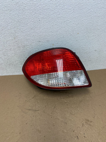 2000 2001 Hyundai Tiburon Left Driver LH Side Tail Light ad7673 DG0