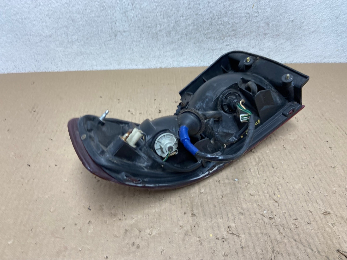 1995 - 1996 Toyota Camry Sedan Right Passenger Tail Light Lamp AE9834 LK7