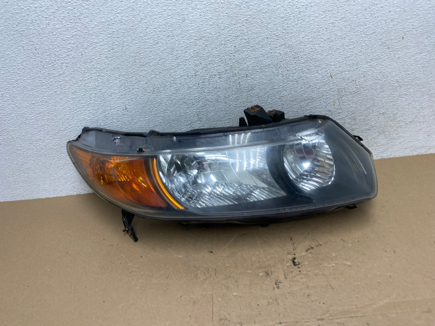 2006 - 2008 Honda Civic Coupe Headlight Halogen Right Passenger Rh AF4430 LK0