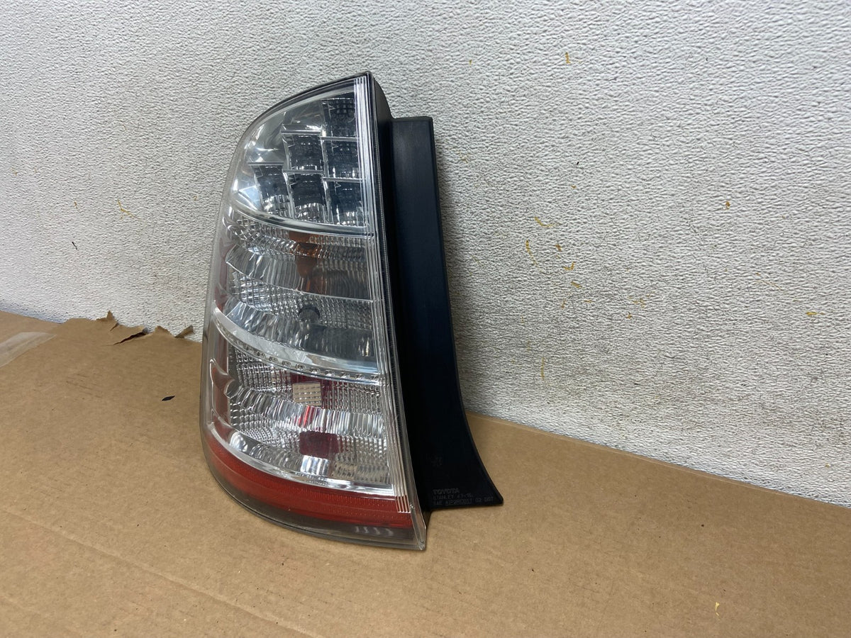 2006 2007 2008 2009 Toyota Prius Tail Light Left Driver LH AH3108 DW2