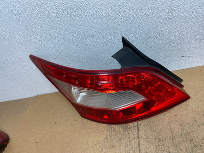 2009 2010 2011 Nissan Maxima Left Driver Lh Side Tail light OEM AC3701 LK1