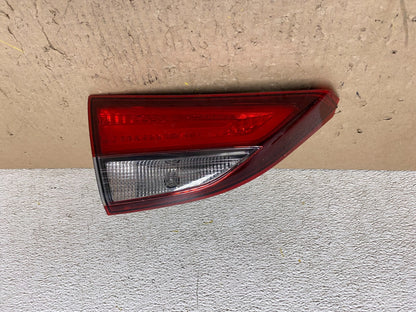 2015 to 2017 Chrysler 200 Sedan Left Driver Side Inner Tail Light Oem i3951 DG0