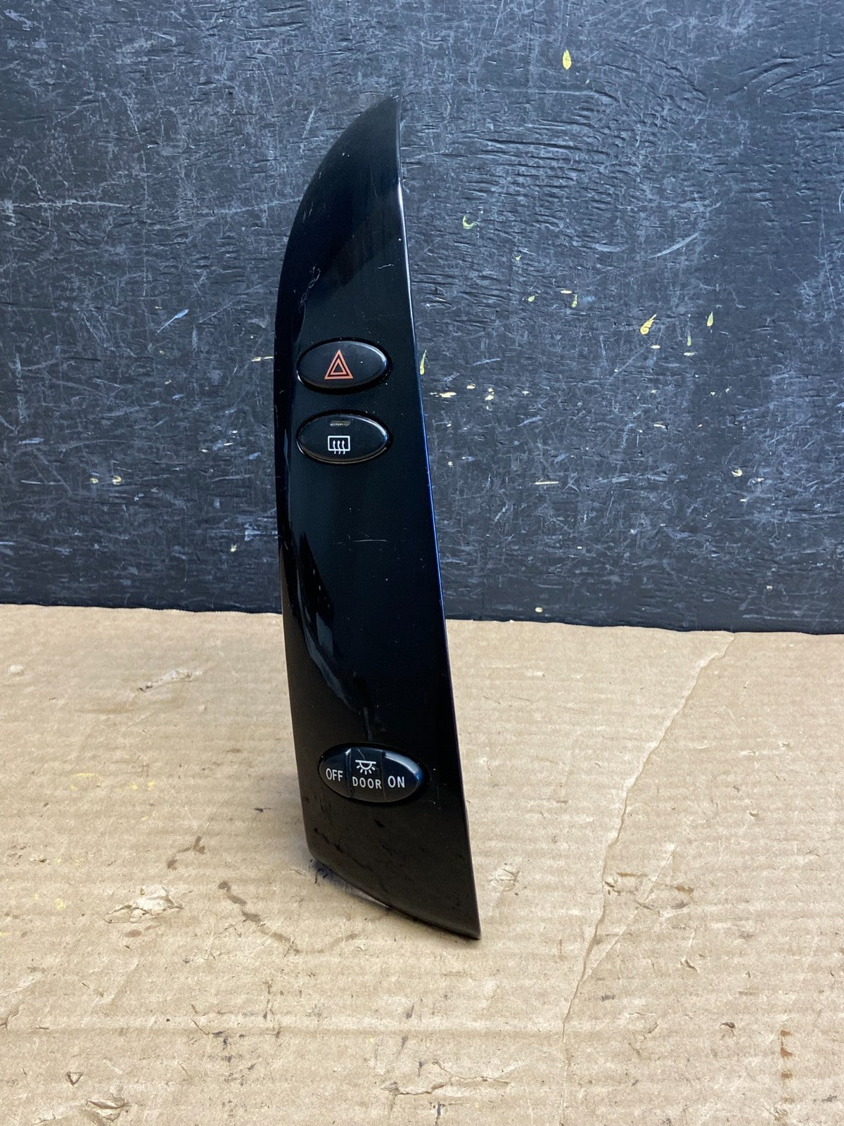 2004 to 2010 Toyota Sienna Right Side Radio Switches Bezel Trim af2130 DG0