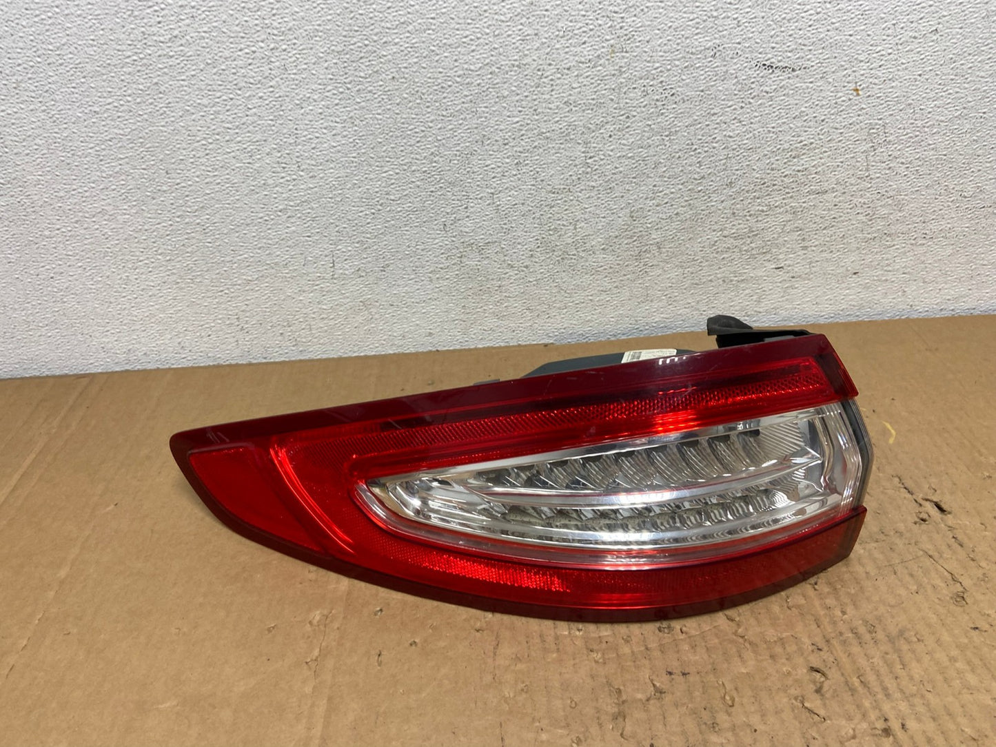 2013 to 2016 Ford Fusion Left Driver LH Side Tail Light AD2367 LK0
