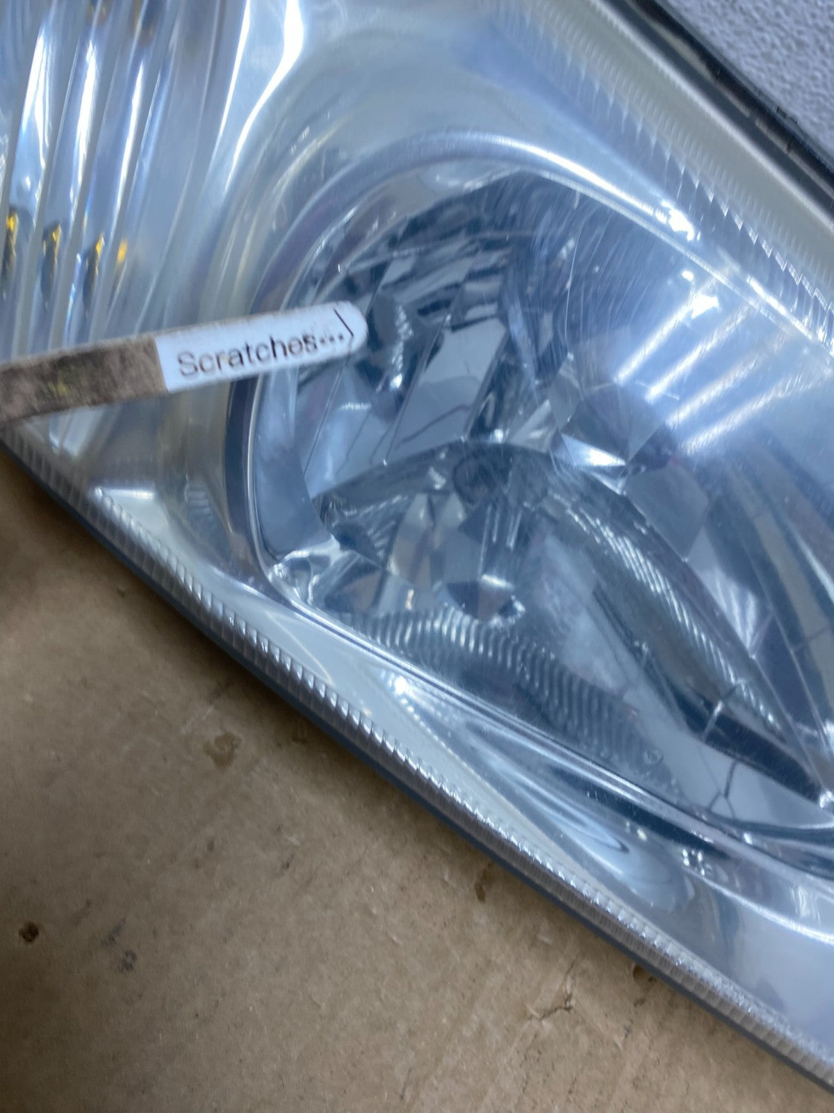 2000 to 2001 Nissan Maxima Left + Right Set Halogen Headlights AF7318 DW3