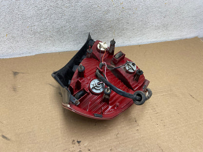 2001 2002 2003 Hyundai Elantra Right Passenger Rh Tail Light AH4497 LK5