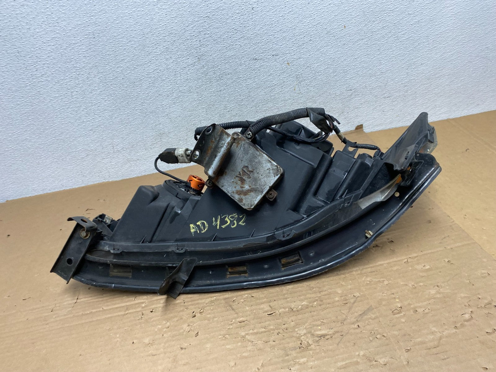 2004 2005 2006 Acura TL Headlight Right Passenger Side Xenon HID AD4382 DW7