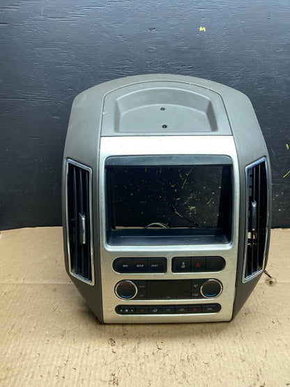 2007 - 2010 Ford Edge Heater Climate Control Radio Control Dash Bezel Y7810 DG0