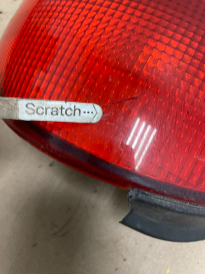 1998 to 1999 Hyundai Accent Hatchback Right Passenger RH Tail Light Oem Q4663 DG5