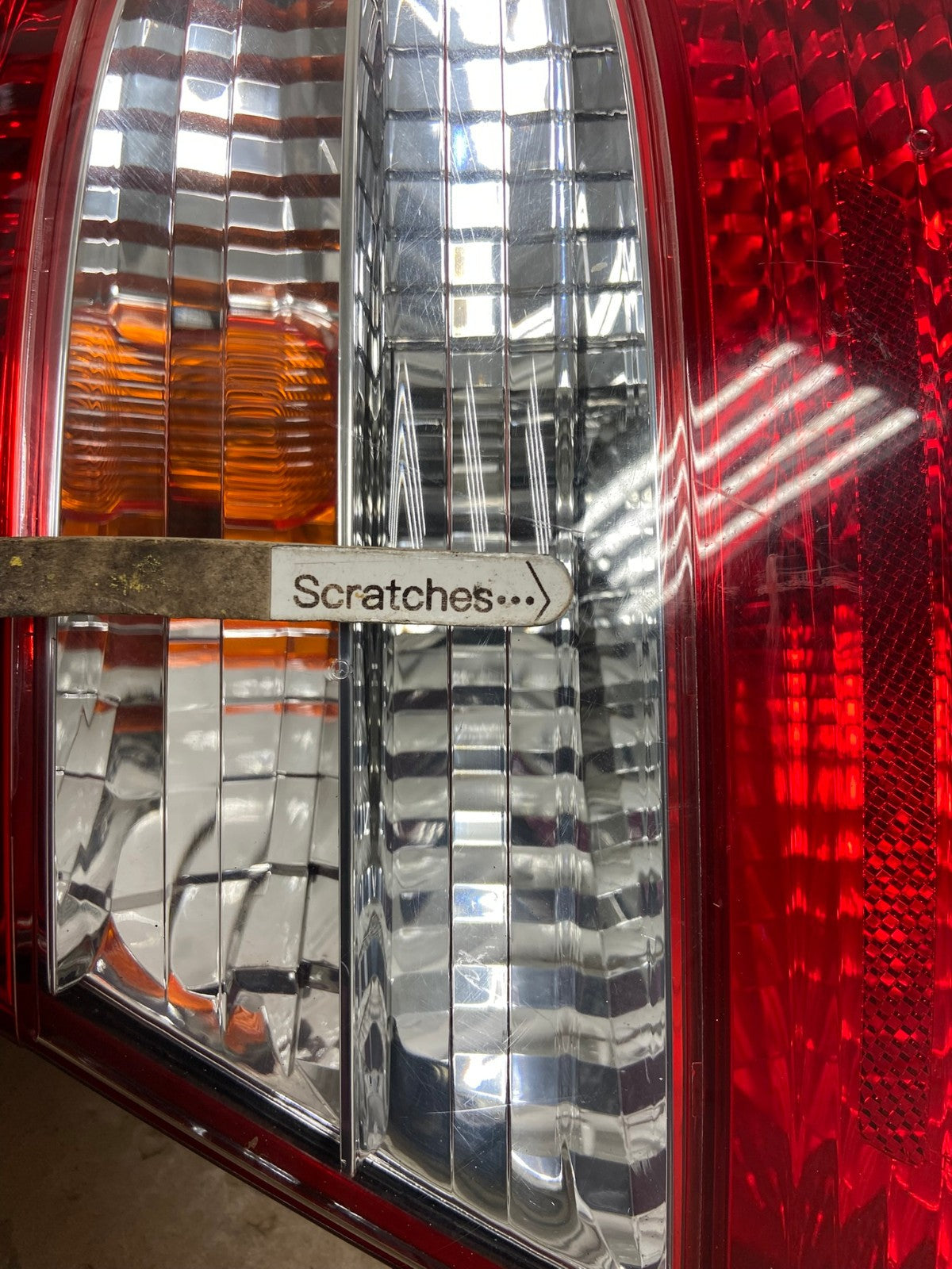 2002 2003 2004 Toyota Camry Tail Light Right Passenger Rh Side AE8776 LK3
