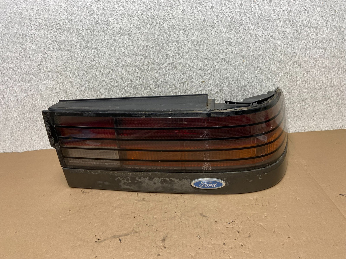 1989 Ford Probe Right Passenger Side Tail Light AG4280 DG0