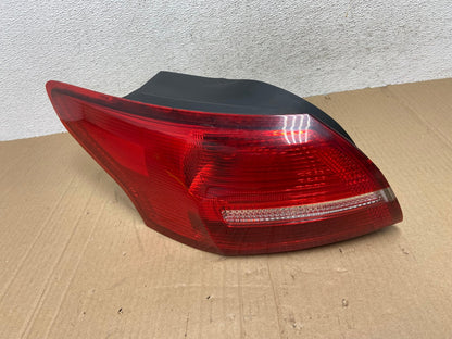 2015 - 2018 Ford Focus Sedan Left Driver LH Tail Light AE8917 LK0