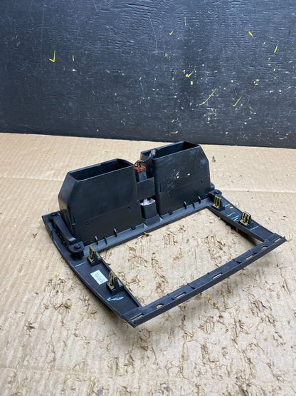 2007-2009 Suzuki XL7 XL-7 Center Radio Dash Trim Air Vent Bezel OEM  v7322 DG3