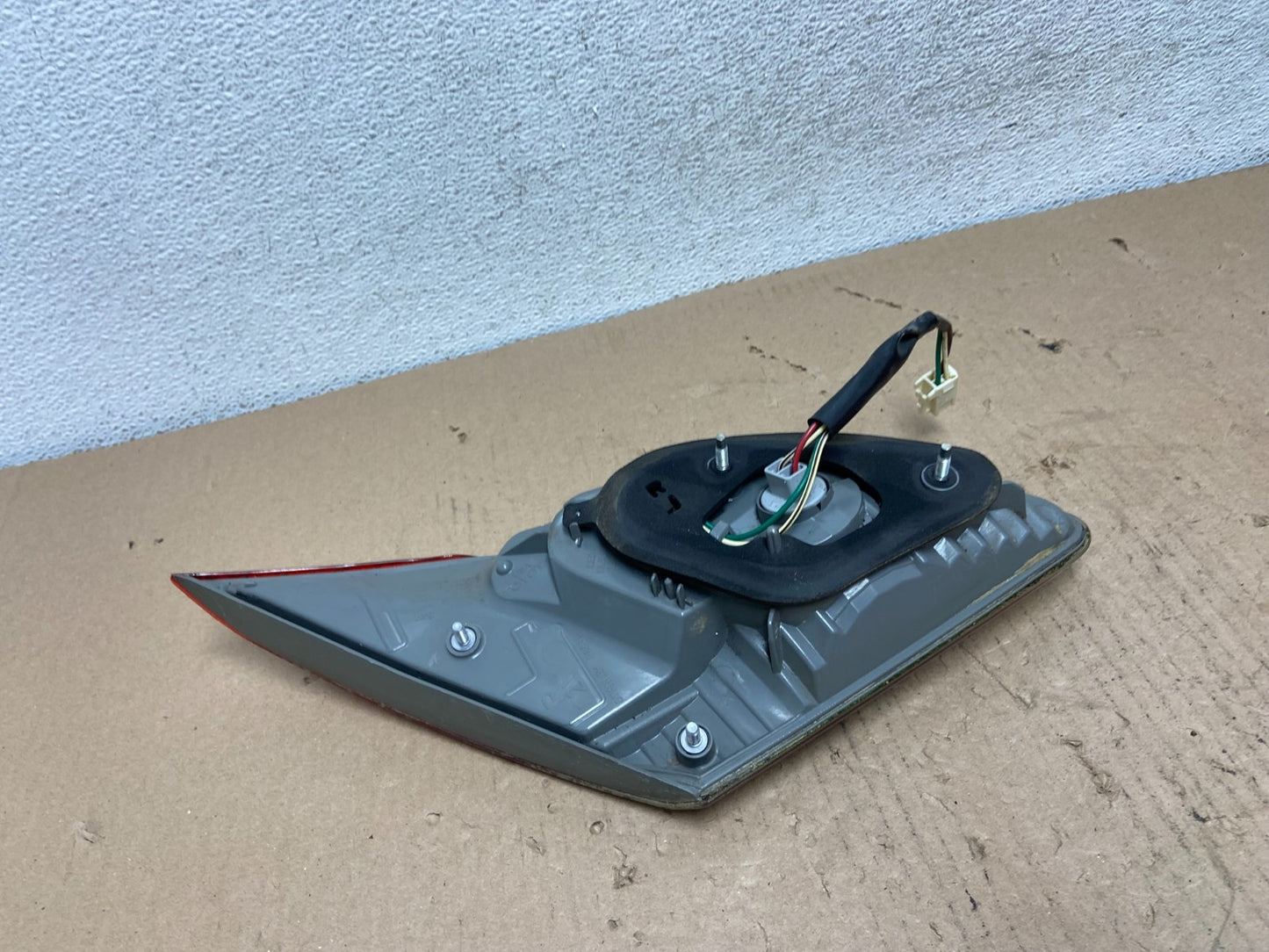 2011 to 2012 Toyota Avalon Right Passenger Side Tail Light Inner AF3240 DW5