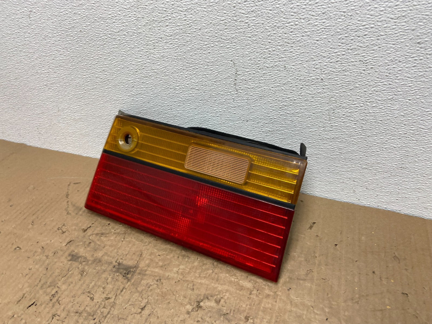 1990 to 1991 Honda Accord Coupe Right Passenger Inner Tail Light OEM AB9870 DW1