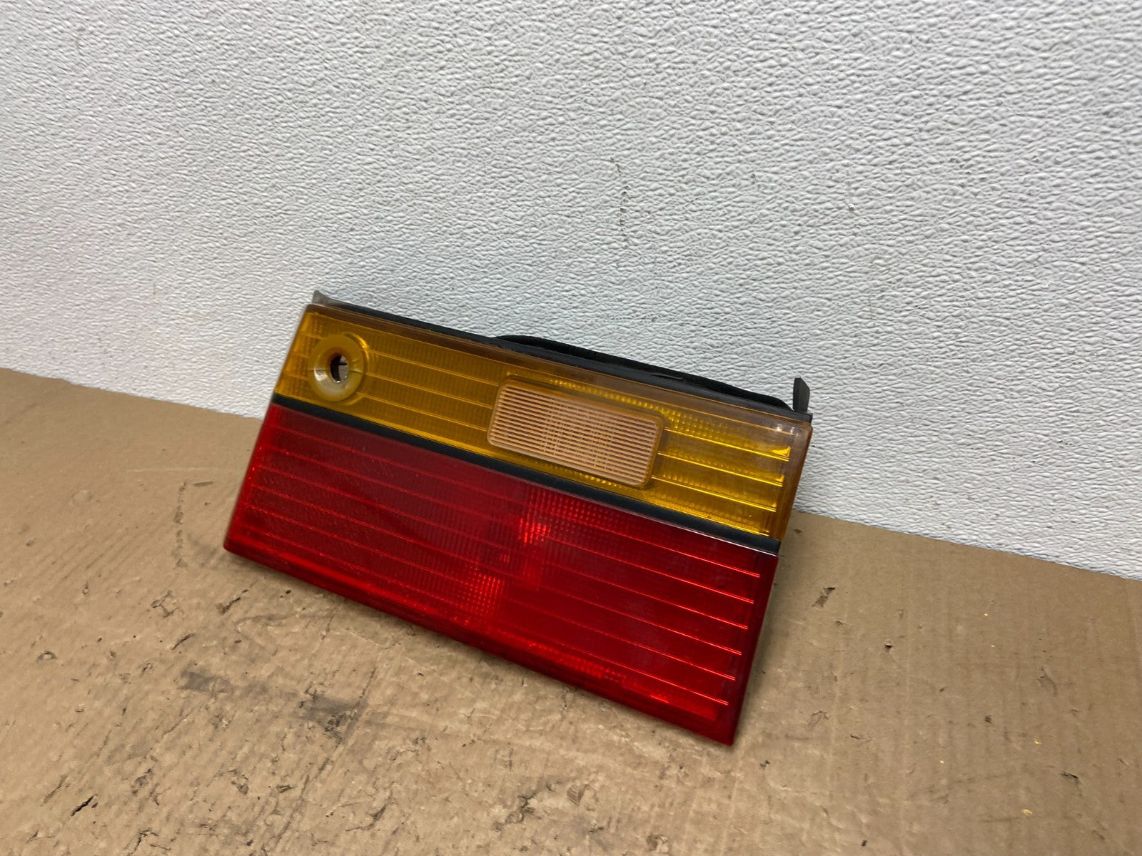 1990 to 1991 Honda Accord Coupe Right Passenger Inner Tail Light OEM AB9870 DW1