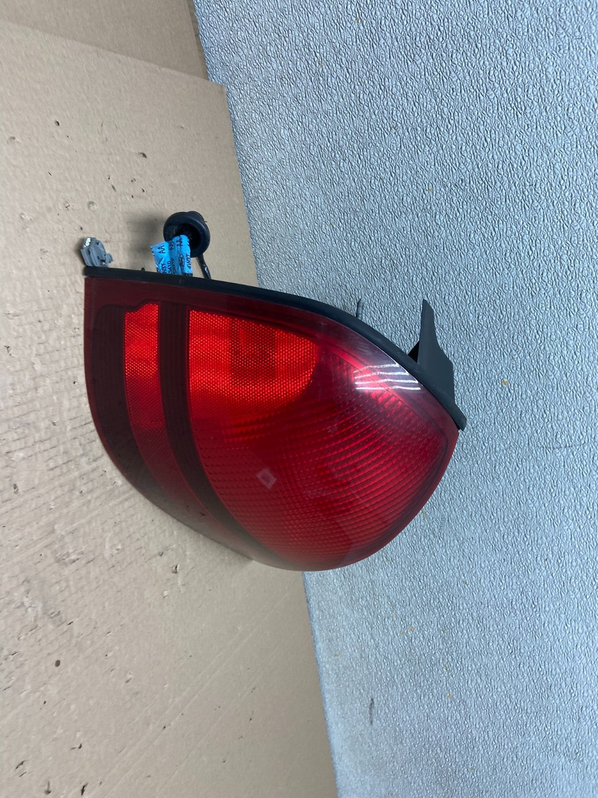 2003-2011 Mercury Grand Marquis Left Driver Lh Side Tail Light OEM AB2471 LK2