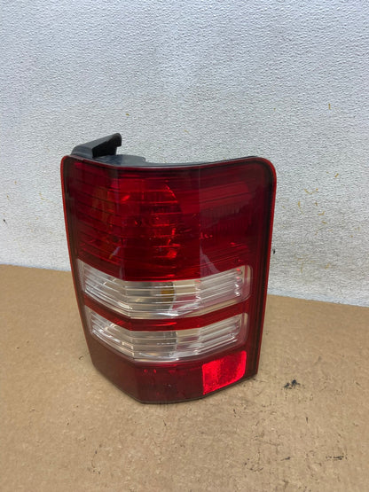 2008 to 2012 Jeep Liberty Right Passenger RH Side Tail Light AI3674 LK0