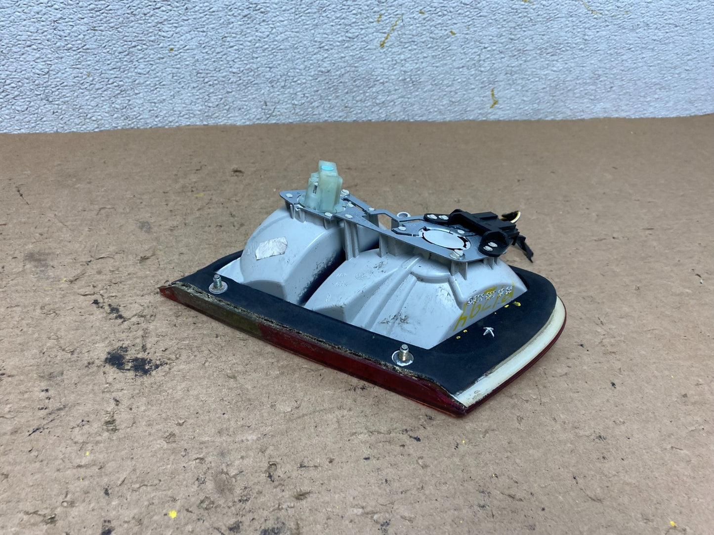 1998-2003 Mercedes Benz CLK Inner Right Passenger RH Tail Light Lamp P1294 DW8