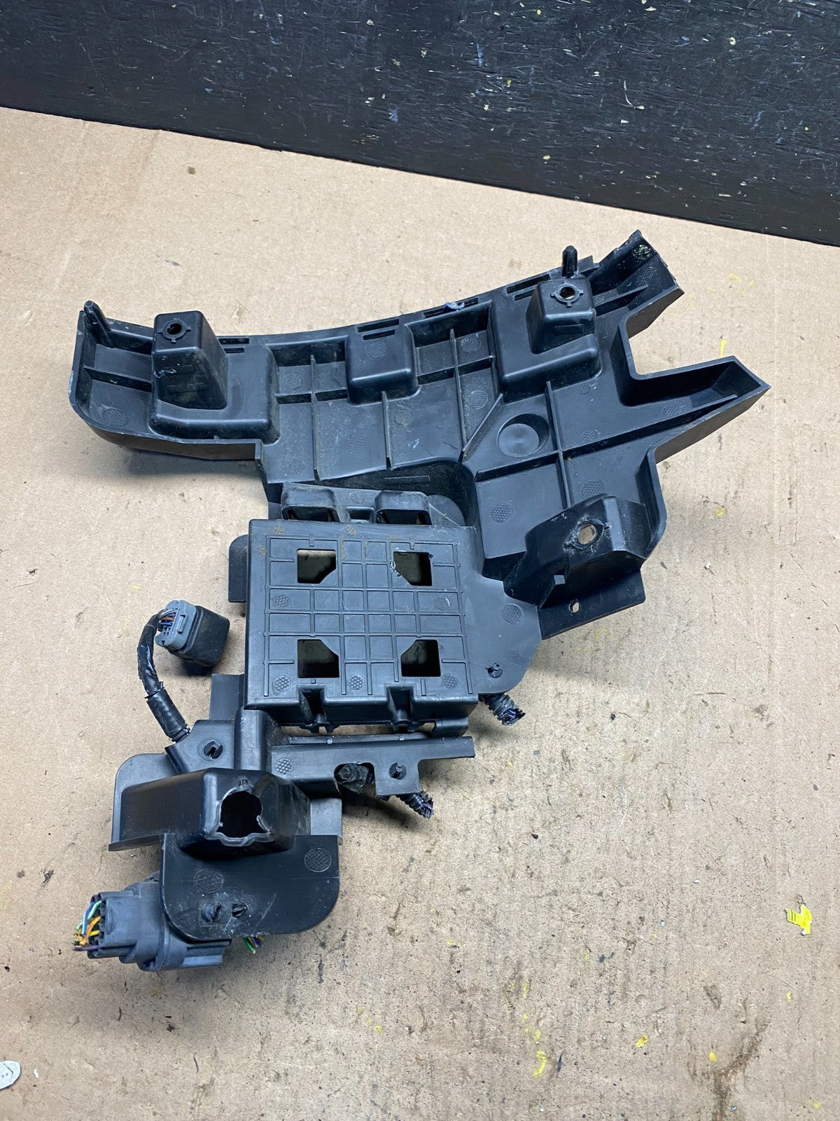 2014 to 2018 Volvo S60 Rear Bumper Right Passenger Bracket OEM  R8482 DG5