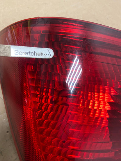 2005 2006 2007 Ford Focus Sedan Right Passenger Tail Light AE5042 LK3