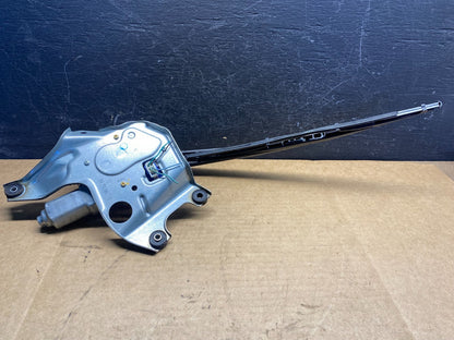 2010 to 2014 Subaru Outback Rear Windshield Wiper Motor AD75335