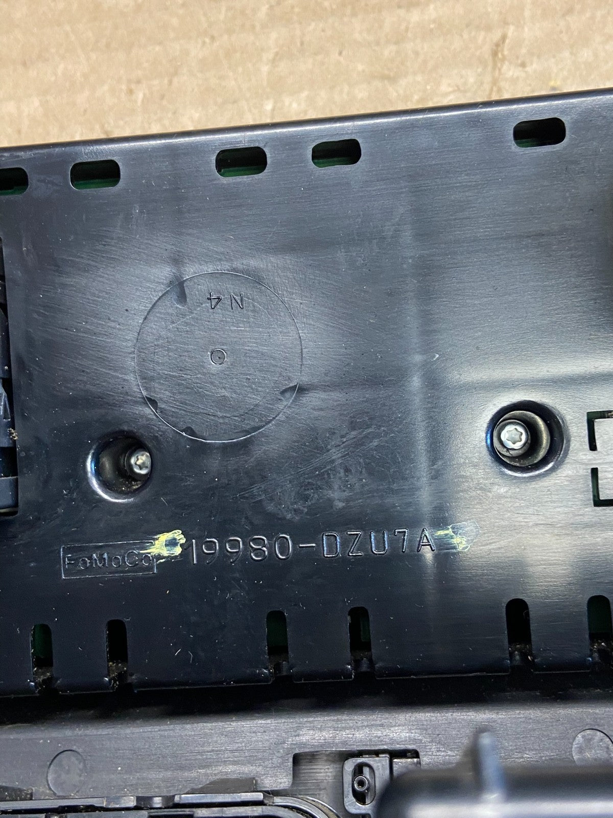 2008-2010 Ford F250 F350 Radio Climate Control Radio Dash Bezel Panel ah1557 DG5