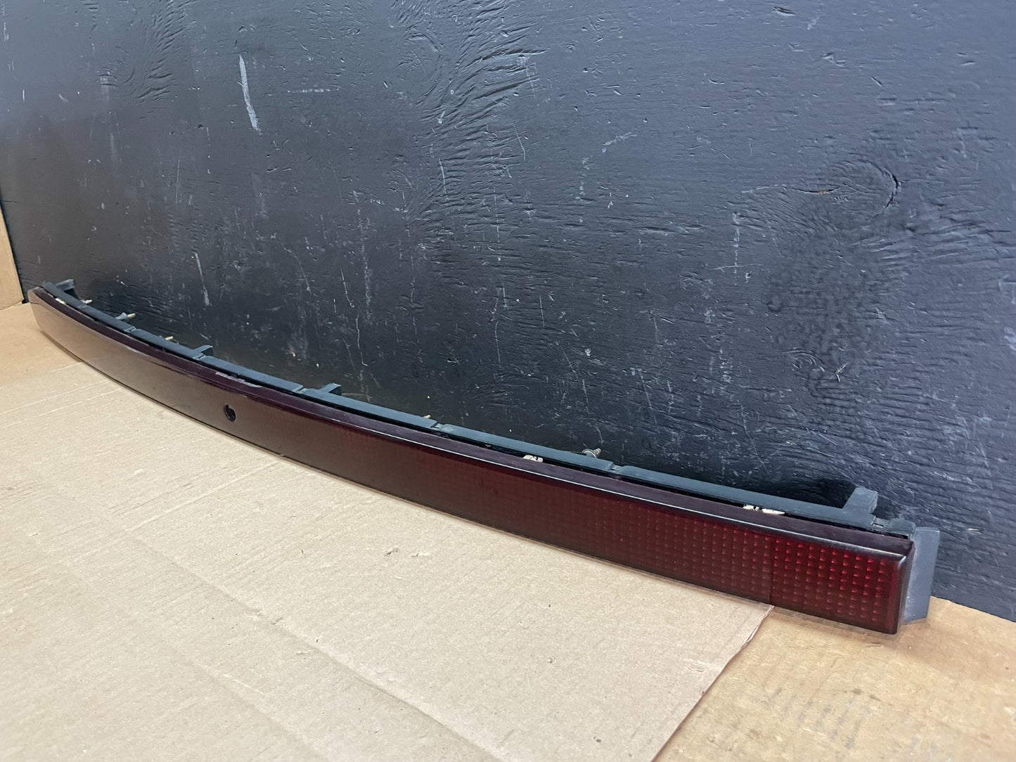 1991-1995 Dodge Stealth Turbo Rear Center Reflector Tail Light Panel ab7602 DG2