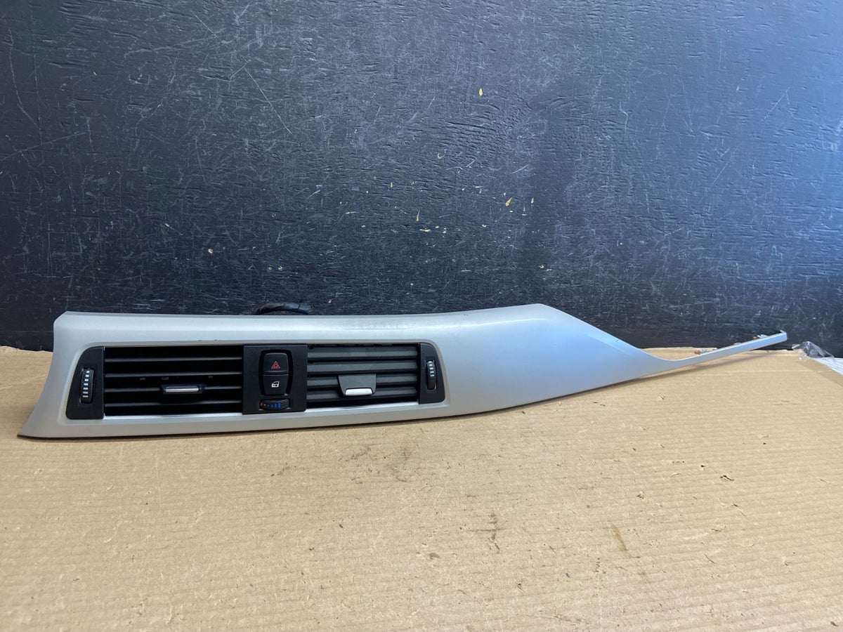 2012-2018 BMW F30 3 320i 328i Front Center Dash Air Vent Panel Trim OE AH3820 DG0