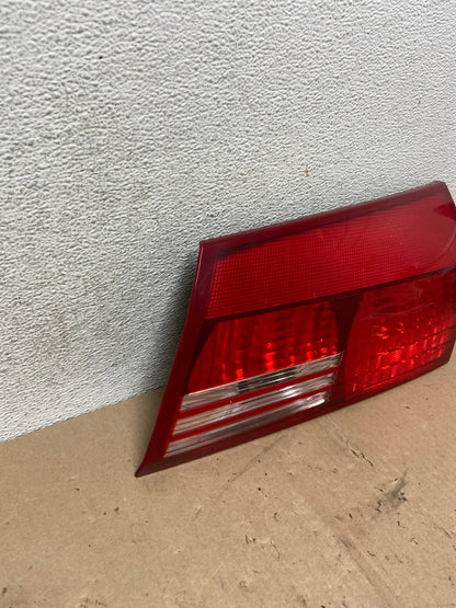 2004-2005 Toyota Sienna Right Passenger RH Side Inner Tail Light AG4776 LK2