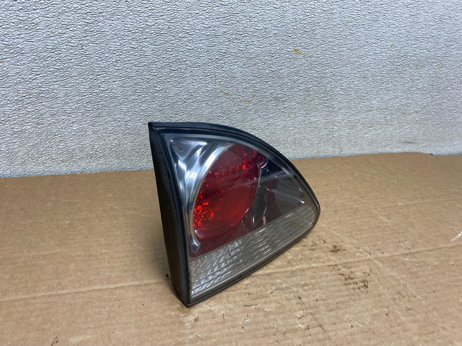 2000-2003 Lexus Rx300 Left Driver Lh Side Rear Inner Tail Light Oem Z1433 DW2