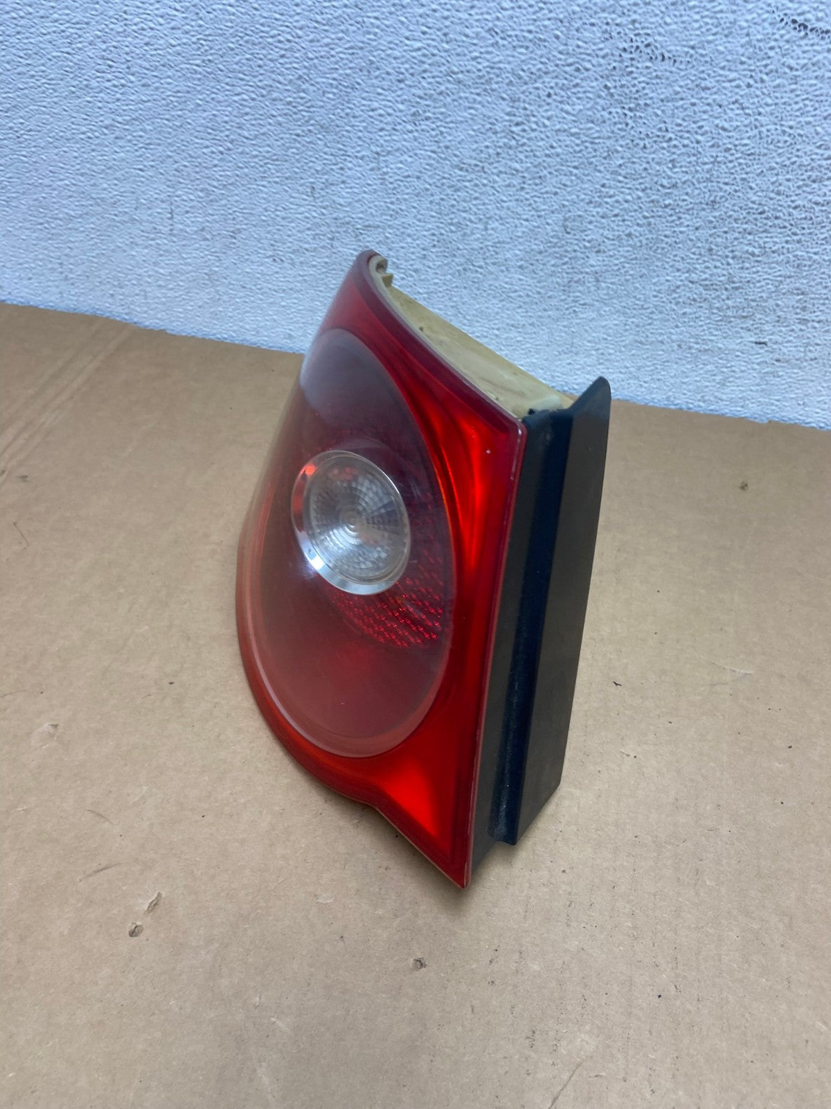 2005-2007 Volkswagen Jetta Sedan Left Driver Side Tail Light AD2592 LK1