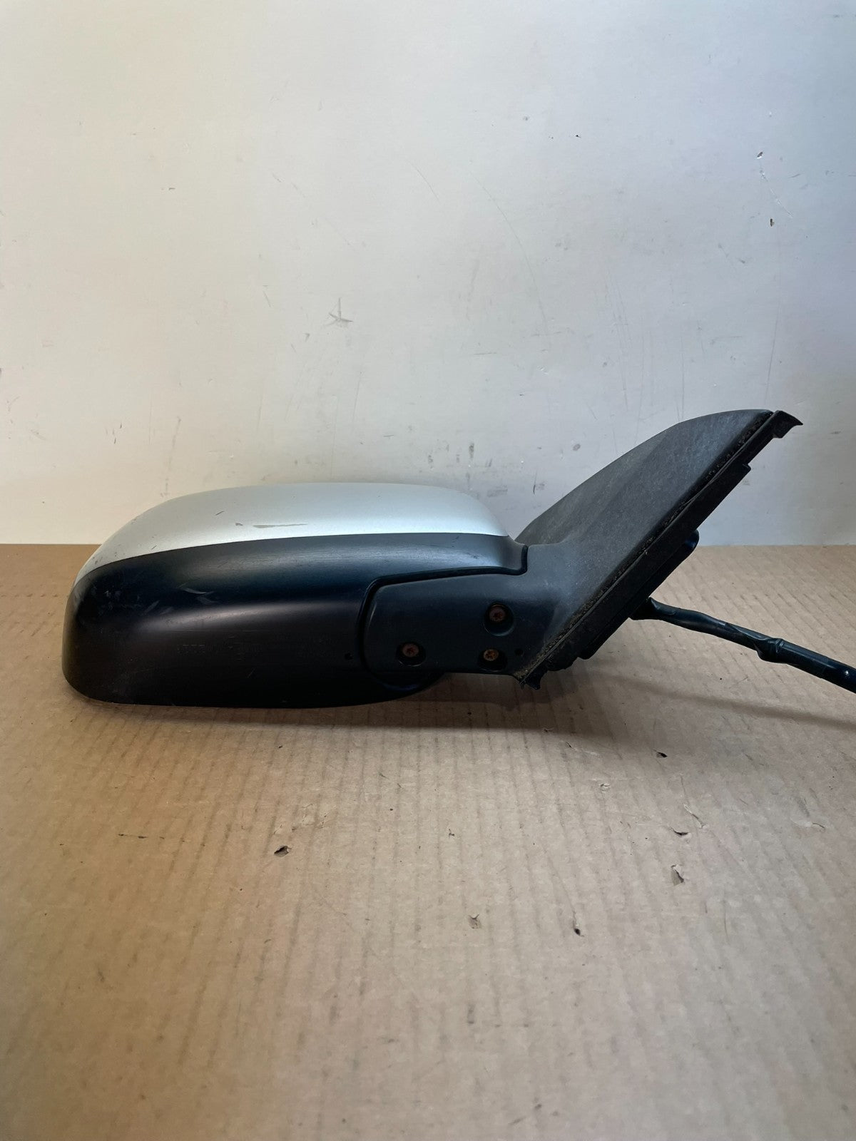 2004 to 2005 Toyota RAV4 Right Passenger RH Side View Door Mirror AJ1125 DG3